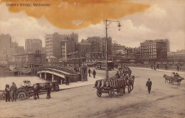 Delcampe - B225 Australia Queen's Bridge Melbourne Carriages Horse Cart Tram Postcard - Melbourne