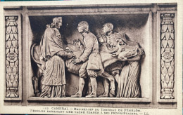 Delcampe - CPSM CAMBRAI - BAS RELIEF DU TOMBEAU DE FENELON - Cambrai