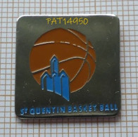 Delcampe - PAT14950 BASKETBALL  SAINT ST QUENTIN BASKET Base Métallisée  Dpt 02 AISNE - Basketball