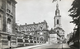 Delcampe - CPSM CAMBRAI - RUE FENELON ET EGLISE ST GERY - Cambrai