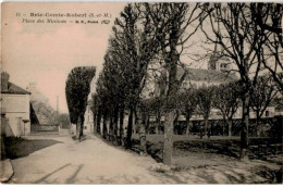 Delcampe - BRIE-COMTE-ROBERT: Place Des Minimes - Très Bon état - Brie Comte Robert