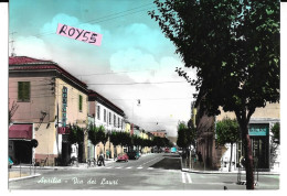 Delcampe - Lazio-aprilia Via Dei Lauri Veduta Via Case Bar Tabacchi Barbiere Persone Auto Epoca Bianchina Camion Animata Anni 60 - Aprilia