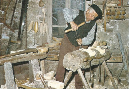 Delcampe - L'ARTISANAT DE NOS REGIONS - Le Sabotier - Kunsthandwerk