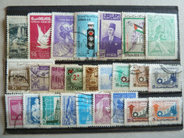 Delcampe - SYRIE LOT DE 25 TIMBRES TOUS DIFFERENTS TB - Syrien