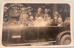 Delcampe - 31 PIBRAC CARTE Photo 1930 Souvenir Communion Petite Fille Volant Voiture - Pibrac
