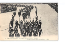 Delcampe - Les Obsèques Des Victimes Du Pluviose à CALAIS - Les Chars Funèbres Sur La Place D'Armes - 5 - LL - Très Bon état - Calais