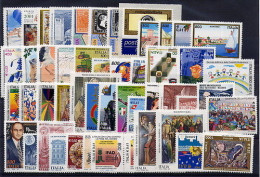 Delcampe - 2001 Italia Repubblica, 50 Valori + 3 Foglietti +1 Libretto +1 Francobusta MNH** - Volledige Jaargang