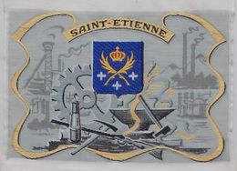 Delcampe - - Tissé Sur Soie - L'industrie Et La Mine. Saint Etienne - Blason De La Ville - - Alfombras & Tapiceria