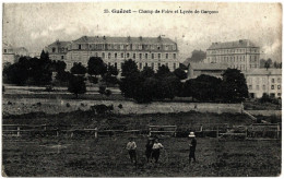 Delcampe - 23 - B25982CPA - GUERET - Champ De Foire Et Lycée De Garçons - Bon état - CREUSE - Guéret