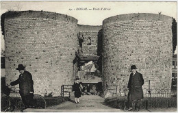 Delcampe - 59 - B30004CPA - DOUAI - Porte D' Arras - Très Bon état - NORD - Douai