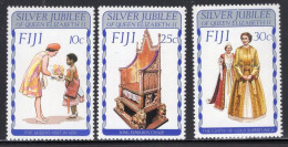 Delcampe - Fiji Serie 3v 1977  25th Anniversary Of The Reign Of QEII MNH - Fiji (1970-...)