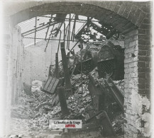 Delcampe - Usine Bombardée, Guerre WW1, Plaque Verre Photo Ancienne Stéréo 6x13 Cm - Glass Slides