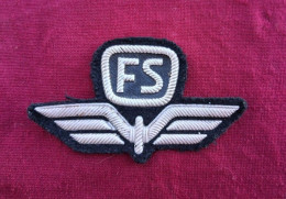 Delcampe - Fregio Vintage Per Berretto Visiera FF.SS. Anni '70/80 Originale - Eisenbahnverkehr