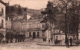 Delcampe - Vienne - Cour De La Gare Et Banque Caisse D'épargne - Banco Bank - Vienne