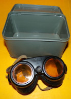 Delcampe - ARMEE AMERICAINE U.S : LUNETTE POLAROID A DENSITE VARIABLE , 1944 WWII DANS SA BOITE D'ORIGINE .    Paire De Lunettes Po - Equipo
