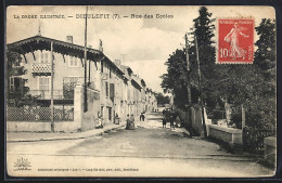 Delcampe - CPA Dieulefit, Rue Des Ecoles - Dieulefit