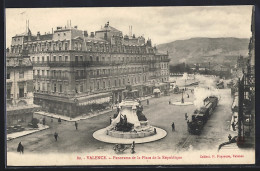 Delcampe - CPA Valence, Vue Générale De La Place De La République Avec Fontaine Et Train à Vapeur - Valence