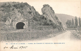 Delcampe - [-30%] BELGIQUE - Yvoir - Vallée De La Meuse - Tunnel De Fidevoye Et Rocher Du Grand-Bon-Dieu - Carte Postale Ancienne - Yvoir