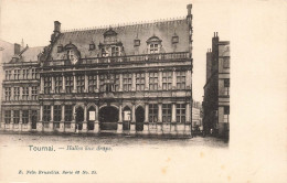 Delcampe - [-15%] BELGIQUE - Tournai - Halles Aux Draps - Vue En Façade - Carte Postale Ancienne - Tournai