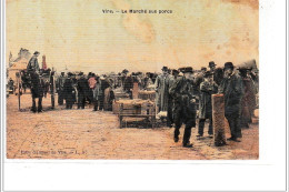 Delcampe - VIRE - Le Marché Aux Porcs - état - Vire