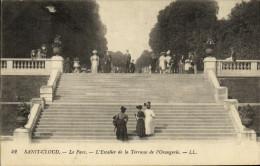 Delcampe - CPA Parc De Saint Cloud Le Parc L Escalier De La Terrasse De L Orangerise - Saint Cloud
