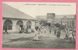 Delcampe - BA0686  Post Card   (SIERRA-LEONE) FREETOWN -  The Market And The Custom House  ++++ - Sierra Leone