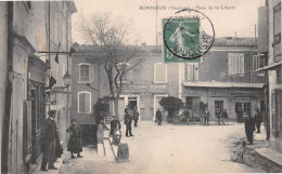 Delcampe - BONNIEUX (Vaucluse) - Place De La Liberté - Poste - Voyagé 1914 (2 Scans) - Bonnieux