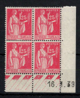 Delcampe - Coin Daté - YV 370 N** MNH Luxe Type Paix Du 16.1.39 , 3 Points - 1930-1939