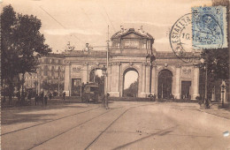 Delcampe - L142 Spain Madrid Puerta De Alcala Gate Tram Vintage Postcard - Madrid