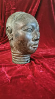 Delcampe - Tête Oba Du Bénin. Bronze - Arte Africano