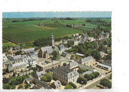 Delcampe - Vouvray (37) :Vue Aérienne Au Niveau Du Quartier De L'église En 1975 GF - Vouvray