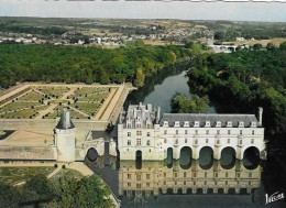 Delcampe - Vue Aérienne Du Château De Chenonceaux (37) - - Chenonceaux