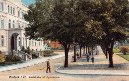 Delcampe - L113 Germany Rostock I. M. 1918 Wallstrasse Mit Gymnasium Postcard - Rostock