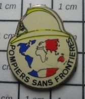 Delcampe - PINSP02 ASSOCIATION POMPIERS SANS FRONTIERES GLOBE TERRESTRE - Asociaciones