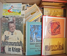 Delcampe - WUKI Große Kiste Mit Ca. 2000 Ansichtskarten Alt Bis Neu, Fotos, Büchern Usw. - 500 Postales Min.