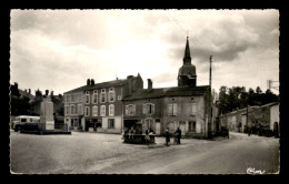 Delcampe - 88 - LAMARCHE - PLACE DE BELLUNE - Lamarche