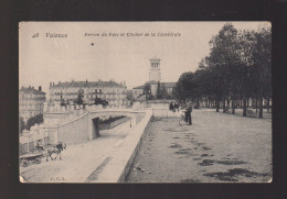 Delcampe - 26 - Valence - Perron Du Parc Et Clocher De La Cathédrale - Animée - Circulée En 1926 - Valence
