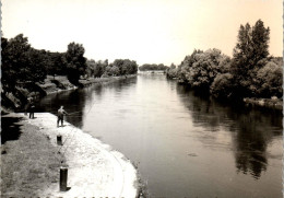 Delcampe - 45 CHATILLON SUR LOIRE CPSM Format 10X15[DTZ-15372] - Chatillon Sur Loire