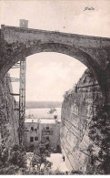 Delcampe - Malte - N°85802 - Un Pont Au-dessus De Maisons - Malta