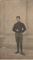 Delcampe - MILITARIA - Carte Photo  - Souvenir De Captivité LANDSBERG - Uniformen