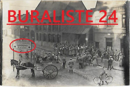 Delcampe - Harnes Rare Photo Originale Allemande " Concert Place De L'église: Hôpital Allemand ", Guerre 1914-1918, WW1,WK1 - Harnes