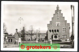 Delcampe - WAALWIJK Raadhuisplein 1953 ? - Waalwijk