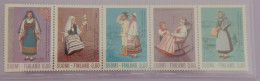 Delcampe - FINLANDE YT 697/701 NEUFS**MNH "COSTUMES NATIONAUX" ANNEE 1973 - Neufs
