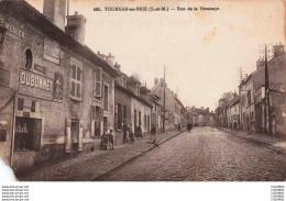 Delcampe - 77 - TOURNAN EN BRIE - S04134 - Rue De La Houssaye - Dubonnet - En L'état - - Tournan En Brie