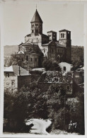 Delcampe - CPSM Petit Format  SAINT NECTAIRE La Magnifique Eglise Romane - CHR06 - Saint Nectaire