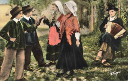 Delcampe - CPSM Les Petits Limousins     L4338 - Limousin