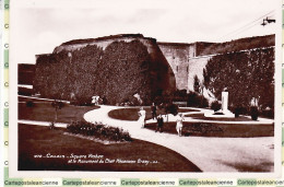 Delcampe - 18922 / CALAIS 62-Pas De Calais Square RISBAN Et Le Monument Du Chef-Mécanicien BRAZY-Photo-Bromure LEVY NEURDEIN 272 - Calais