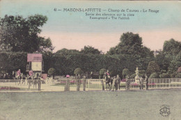 Delcampe - CPA 78 Maisons Laffitte, Champ De Courses, Le Pesage (pk111499) - Maisons-Laffitte