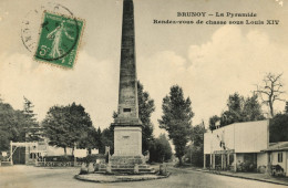 Delcampe - BRUNOY - La Pyramide - Rendez-vous De Chasse Sous Louis XIV - Brunoy