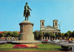 Delcampe - 85 LA ROCHE SUR YON LA STATUE NAPOLEON ET L EGLISE SAINT LOU - La Roche Sur Yon